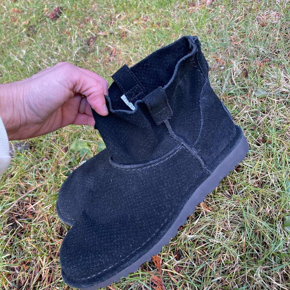 Suede UGG 7 Black - Picture 8 of 15